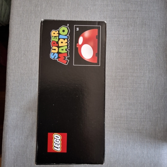 LEGO Super Mario Piranha Plant - Red, Green, White - Picture 6 of 10